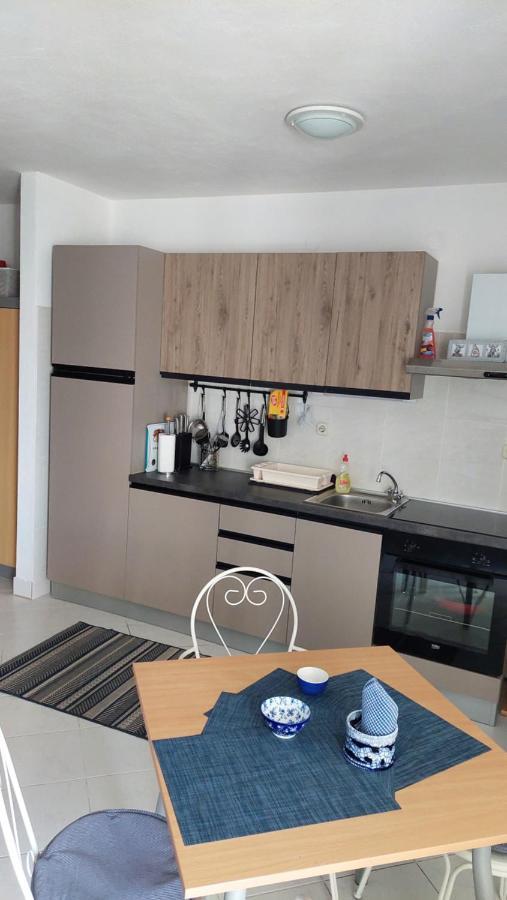 Apartments Eti Bol Eksteriør billede