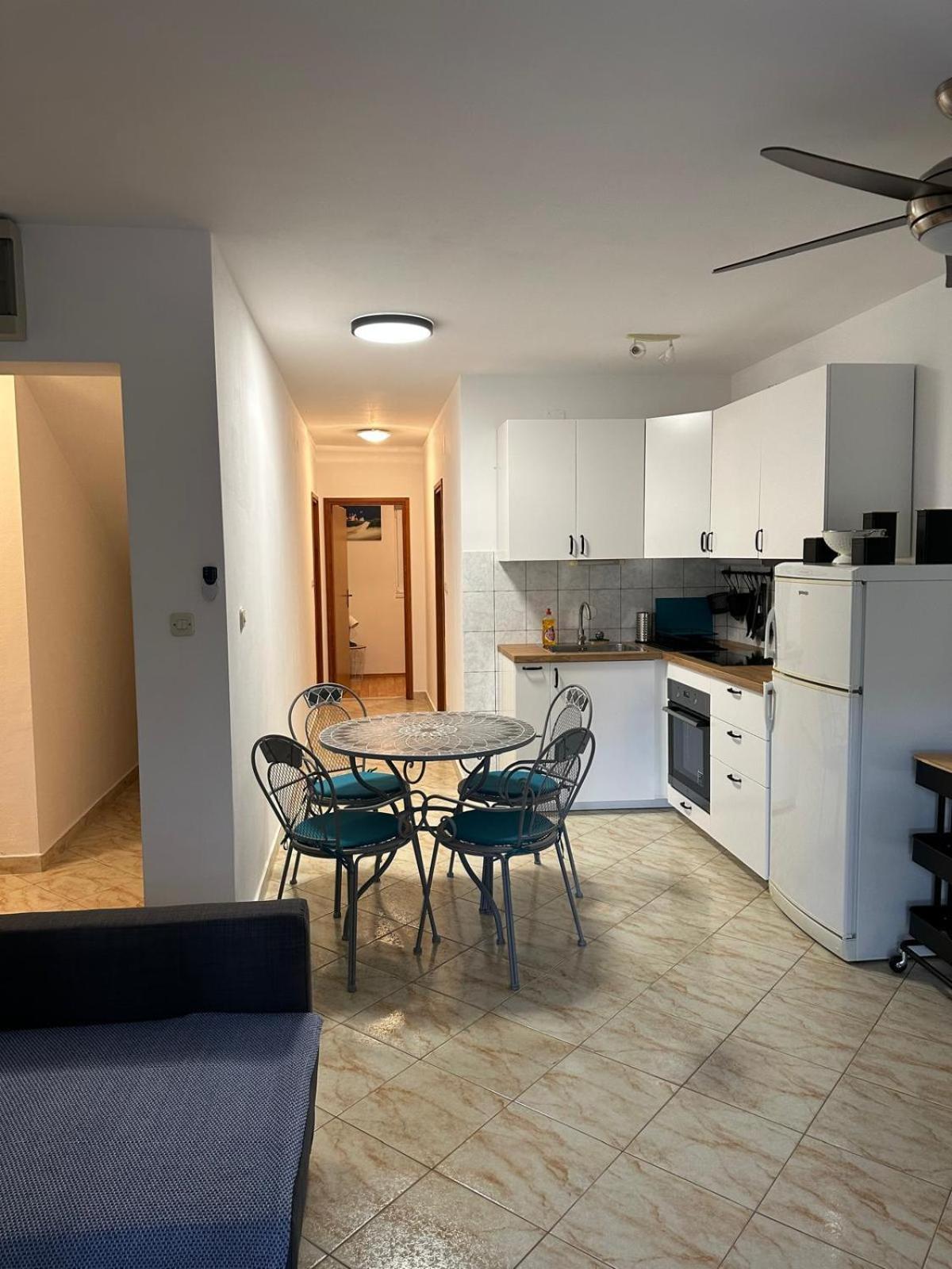 Apartments Eti Bol Eksteriør billede