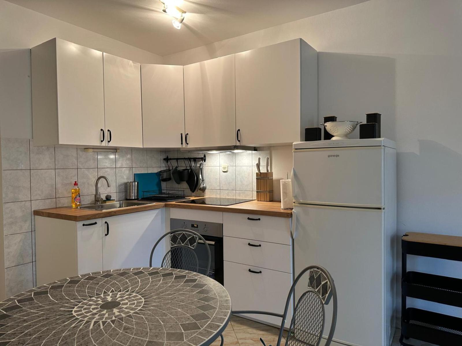 Apartments Eti Bol Eksteriør billede